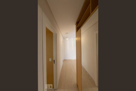 Corredor de apartamento para alugar com 2 quartos, 47m² em Tatuapé, São Paulo