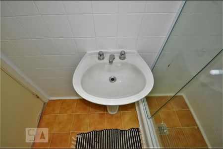 Apartamento à venda com 52m², 2 quartos e sem vagaBanheiro - Pia