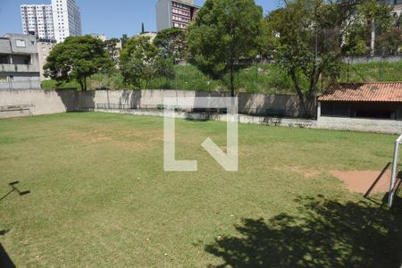 Apartamento à venda com 68m², 2 quartos e 2 vagasQuadra Esportiva - Campo gramado