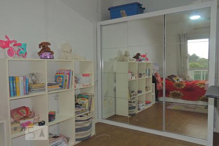 Casa de condomínio à venda com 190m², 4 quartos e 2 vagasQuarto 3