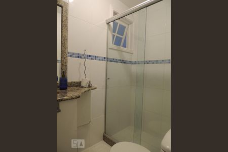 Banheir 3 de casa de condomínio para alugar com 4 quartos, 190m² em Anil, Rio de Janeiro