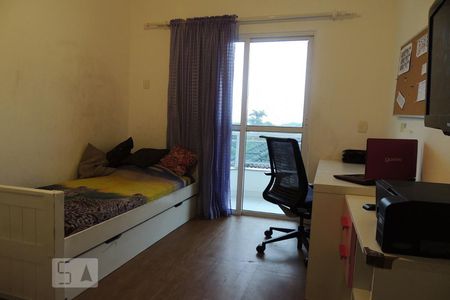 Casa de condomínio à venda com 190m², 4 quartos e 2 vagasQuarto 2