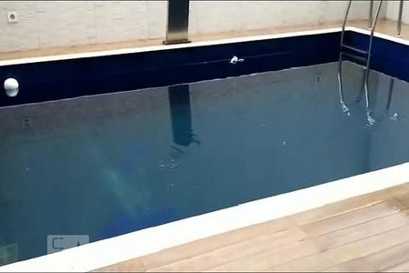 Casa de condomínio à venda com 190m², 4 quartos e 2 vagasPiscina 