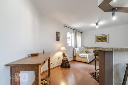 Sala de apartamento para alugar com 2 quartos, 77m² em Bigorrilho, Curitiba