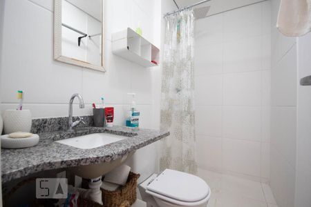 Apartamento à venda com 48m², 2 quartos e 1 vaga Apartamento à venda com 48m², 2 quartos e 1 vagaBanheiro