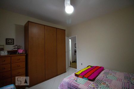Casa à venda com 360m², 4 quartos e 3 vagas Casa à venda com 360m², 4 quartos e 3 vagasQuarto 1