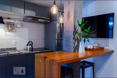 Cozinha de kitnet/studio à venda com 1 quarto, 33m² em Bela Vista, São Paulo