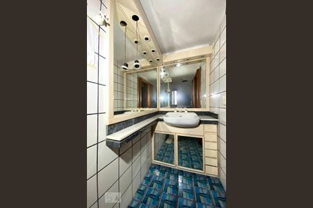 Apartamento à venda com 300m², 4 quartos e 3 vagasBanheiro da Suíte