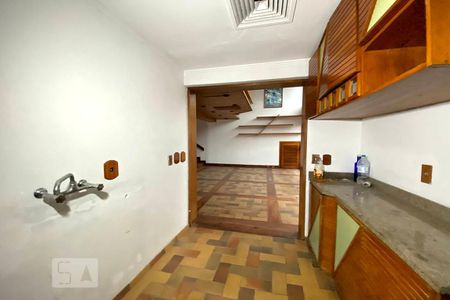 Apartamento à venda com 300m², 4 quartos e 3 vagasCobertura