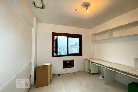 Apartamento à venda com 300m², 4 quartos e 3 vagasQuarto 2