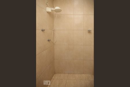 Banheiro de casa para alugar com 1 quarto, 25m² em Cachambi, Rio de Janeiro