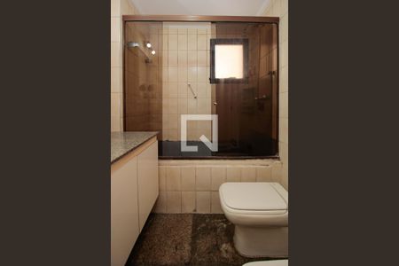 Apartamento à venda com 141m², 4 quartos e 3 vagasBanheiro da Suíte 1