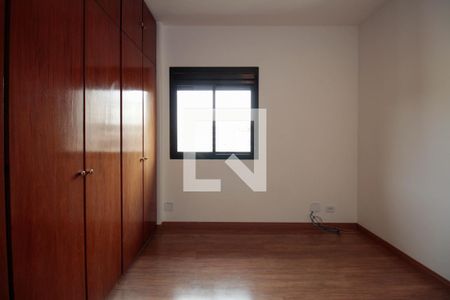Apartamento à venda com 141m², 4 quartos e 3 vagasQuarto 1