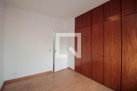 Apartamento à venda com 141m², 4 quartos e 3 vagasQuarto 1