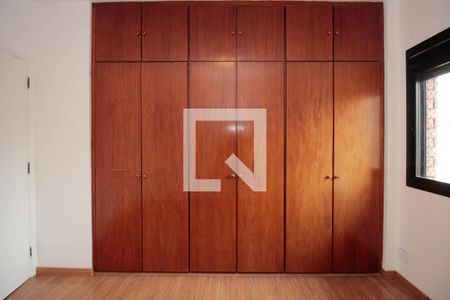 Apartamento à venda com 141m², 4 quartos e 3 vagasQuarto 1