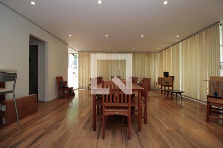 Apartamento à venda com 141m², 4 quartos e 3 vagasÁrea comum