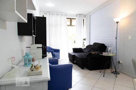 Sala de apartamento para alugar com 2 quartos, 80m² em Recreio dos Bandeirantes, Rio de Janeiro