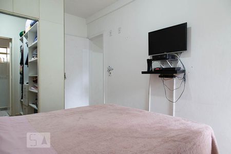 Apartamento à venda com 80m², 2 quartos e 2 vagasSuíte