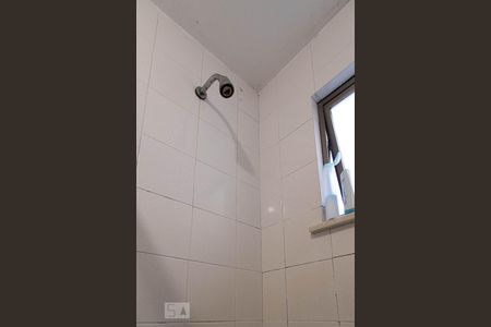 Apartamento à venda com 80m², 2 quartos e 2 vagasBanheiro da suíte