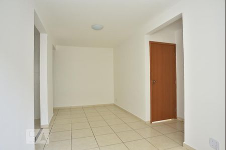 Sala de apartamento para alugar com 1 quarto, 48m² em Taquara, Rio de Janeiro
