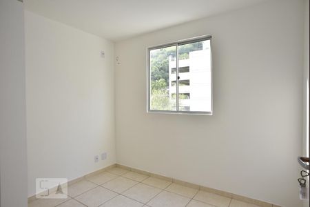 Quarto de apartamento para alugar com 1 quarto, 48m² em Taquara, Rio de Janeiro