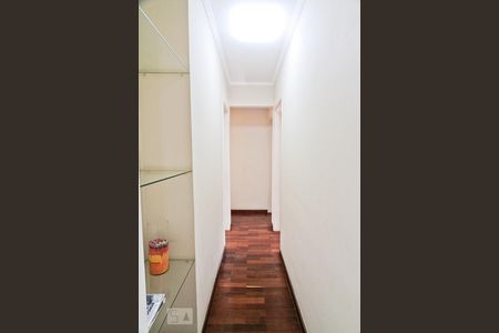 Corredor de apartamento à venda com 3 quartos, 90m² em Santana, São Paulo