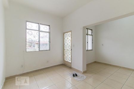 Sala de casa para alugar com 1 quarto, 50m² em Piedade, Rio de Janeiro