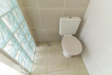 Casa para alugar com 50m², 1 quarto e sem vaga Casa para alugar com 50m², 1 quarto e sem vagaBanheiro de Serviço