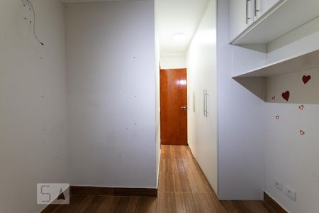 Quarto 1 de apartamento para alugar com 2 quartos, 44m² em Vila Antonieta, São Paulo