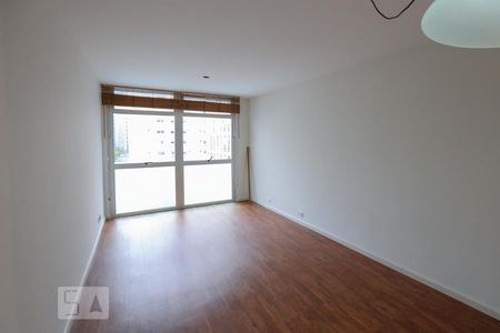 Sala de apartamento à venda com 2 quartos, 83m² em Itaim Bibi, São Paulo
