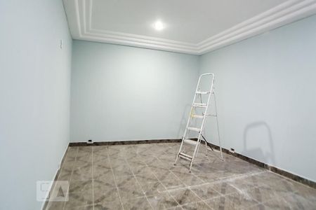 Casa à venda com 300m², 1 quarto e 2 vagas Casa à venda com 300m², 1 quarto e 2 vagasQuarto