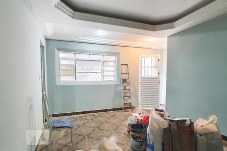 Casa à venda com 300m², 1 quarto e 2 vagas Casa à venda com 300m², 1 quarto e 2 vagasSala