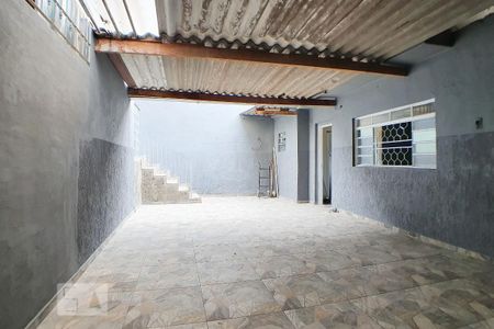 Casa à venda com 300m², 1 quarto e 2 vagas Casa à venda com 300m², 1 quarto e 2 vagasÁrea de Serviço