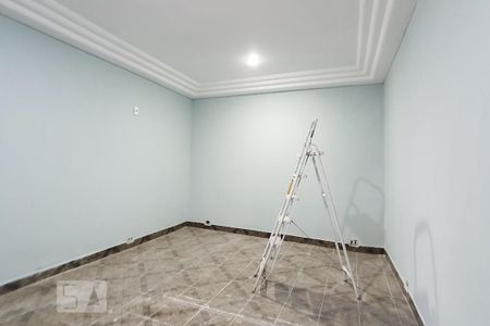 Casa à venda com 300m², 1 quarto e 2 vagas Casa à venda com 300m², 1 quarto e 2 vagasQuarto