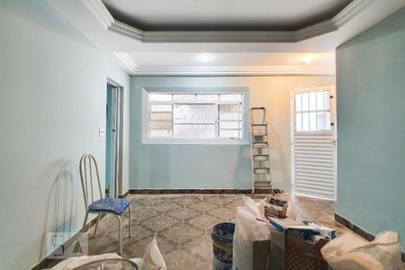 Casa à venda com 300m², 1 quarto e 2 vagas Casa à venda com 300m², 1 quarto e 2 vagasSala