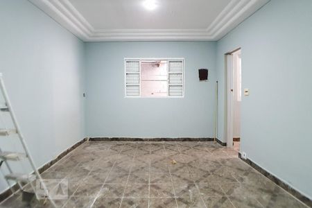 Casa à venda com 300m², 1 quarto e 2 vagas Casa à venda com 300m², 1 quarto e 2 vagasQuarto