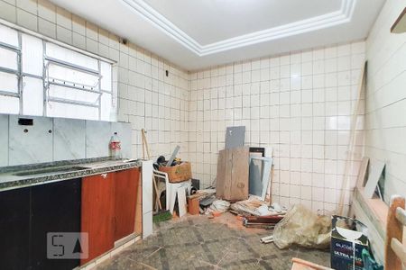 Casa à venda com 300m², 1 quarto e 2 vagas Casa à venda com 300m², 1 quarto e 2 vagasCozinha