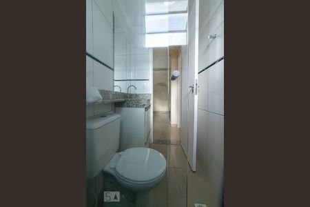 Apartamento à venda com 45m², 2 quartos e 1 vagaBanheiro 
