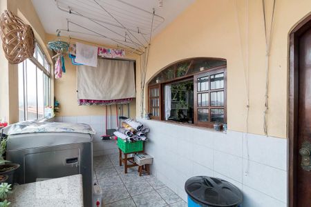 Casa à venda com 250m², 4 quartos e 2 vagasÁrea de serviço