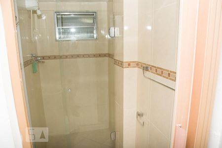 Banheiro de apartamento para alugar com 1 quarto, 28m² em Cacuia, Rio de Janeiro