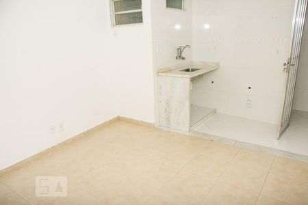 Studio de apartamento para alugar com 1 quarto, 28m² em Cacuia, Rio de Janeiro