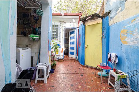 Casa à venda com 100m², 2 quartos e 1 vaga Casa à venda com 100m², 2 quartos e 1 vagaÁrea de serviço