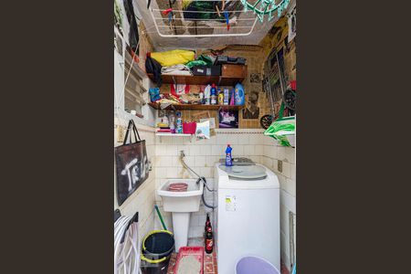 Casa à venda com 100m², 2 quartos e 1 vaga Casa à venda com 100m², 2 quartos e 1 vagaÁrea de serviço