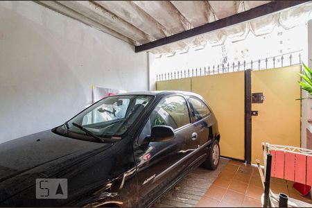 Casa à venda com 100m², 2 quartos e 1 vaga Casa à venda com 100m², 2 quartos e 1 vagaGaragem