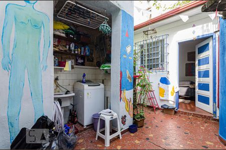 Casa à venda com 100m², 2 quartos e 1 vaga Casa à venda com 100m², 2 quartos e 1 vagaÁrea de serviço