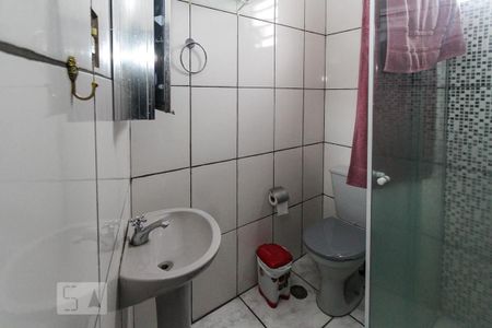 Casa para alugar com 268m², 4 quartos e 2 vagas Casa para alugar com 268m², 4 quartos e 2 vagasBanheiro da Suite 01