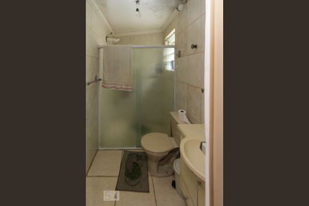 Casa para alugar com 268m², 4 quartos e 2 vagas Casa para alugar com 268m², 4 quartos e 2 vagasBanheiro da Suite 02