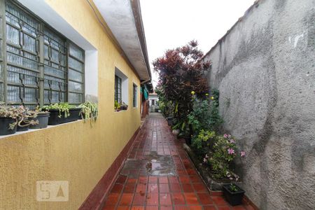 Casa para alugar com 268m², 4 quartos e 2 vagas Casa para alugar com 268m², 4 quartos e 2 vagasCorredor