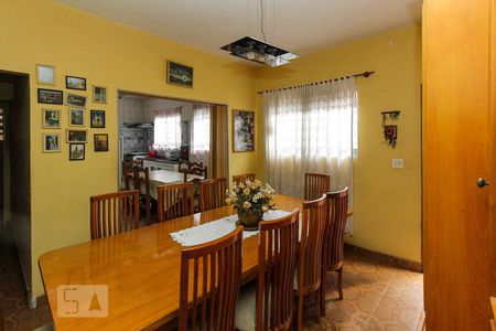 Casa para alugar com 268m², 4 quartos e 2 vagas Casa para alugar com 268m², 4 quartos e 2 vagasSala de Jantar