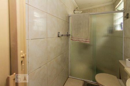 Casa para alugar com 268m², 4 quartos e 2 vagas Casa para alugar com 268m², 4 quartos e 2 vagasBanheiro da Suite 02